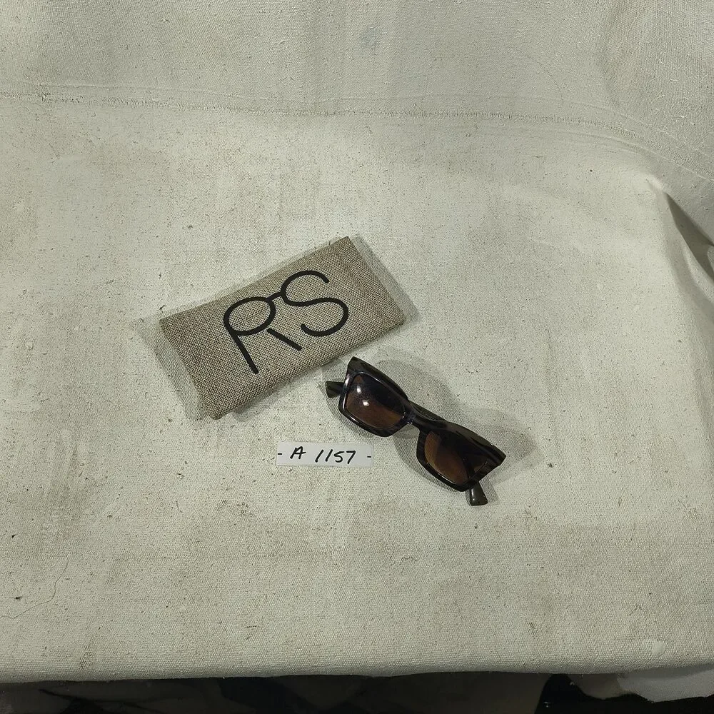 R S Eyeshop Sunglasses With Case